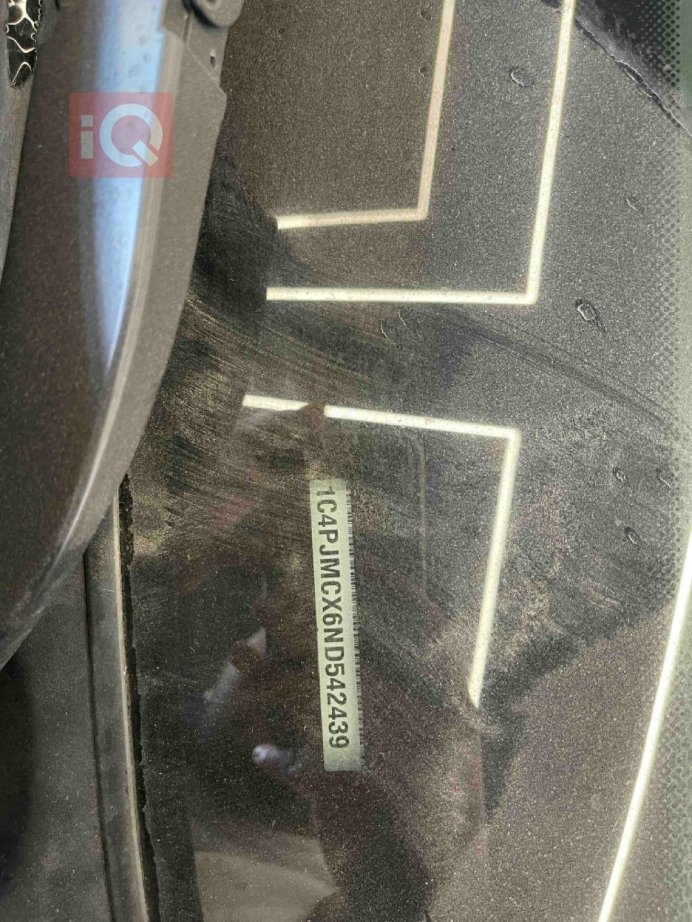 جیپ شیرۆکی